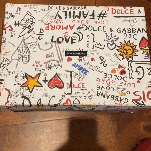 Dolce&Gabban sz 8 super king (Authentic) - Picture 3 of 4
